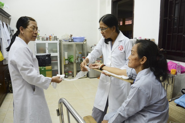 “HOW TO TAKE THE RIGHT PRAYING IN BUDDHISM” Dharma Talk in the 89th Seven-Day Retreat